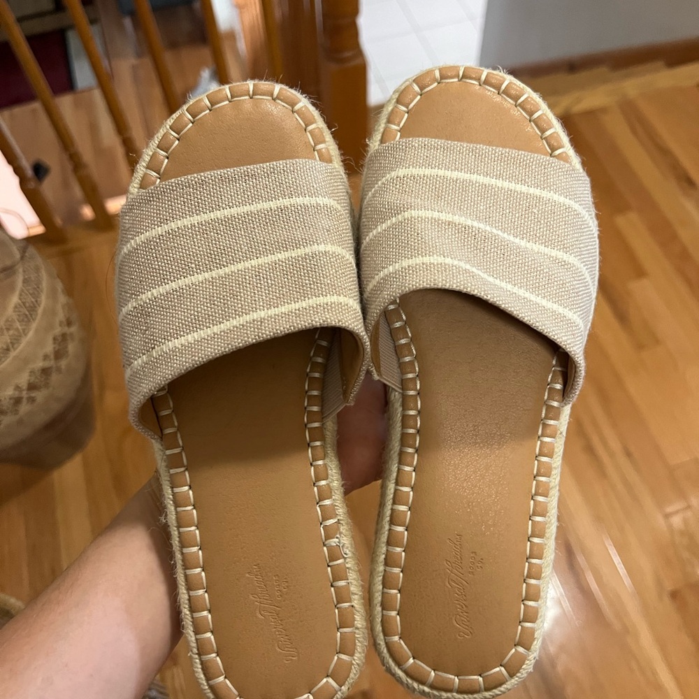 Stylish Beige Slide Sandals